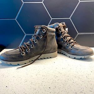 Sorel Harlow lace up brown